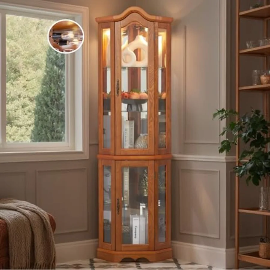 Lighting & Home Decor Studio Photos - バーでの使用や酒類の保管に適した、角型の飾り棚。明るい木目調の仕上げで、5つの高さ調節可能な強化ガラス扉を備えた、照明付きのガラス製ショーケース。