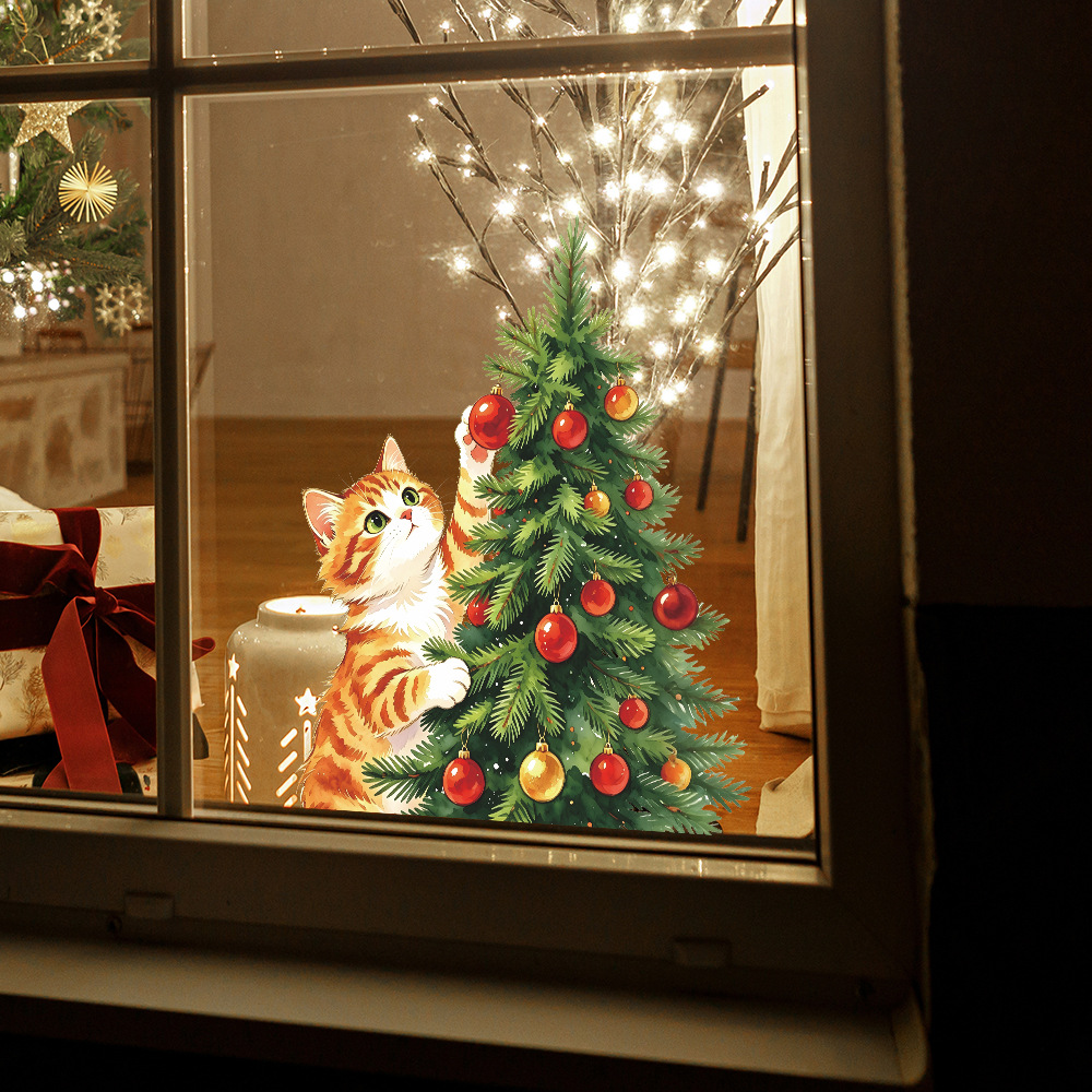 Wall Decor Lighting Tree - 漫画風の猫の絵が描かれたクリスマスツリーのライトボール型ステッカー。窓に貼って飾る静電気で貼り付けられるタイプ。バルコニーや家の窓の装飾に。取り外し可能。