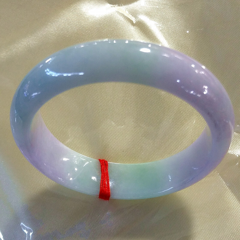 天然のブレスレット。氷のような質感で、暗い色合いに浮かぶ模様 - Lighting & Home Decor Studio Photos のレビューと価格