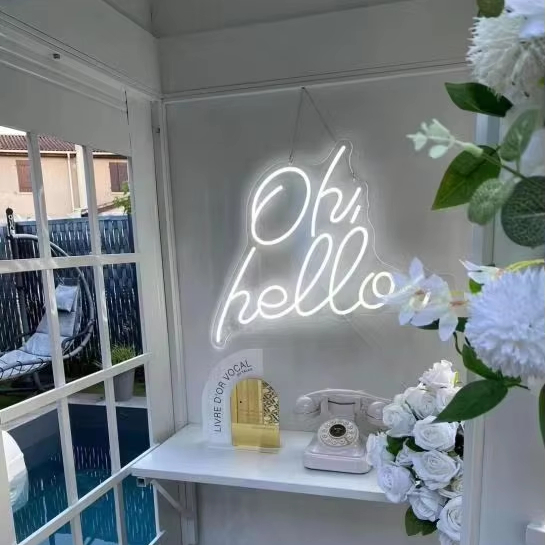 カスタムLEDネオンサイン（スタンドベース付き）、結婚式のゲ - Neon Sign Custom Led のレビューと価格